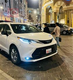 تويوتا سيينا